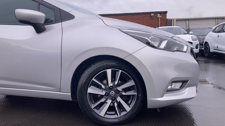 Nissan Micra 1.0 IG-T 100 Tekna 5dr Xtronic Petrol Hatchback